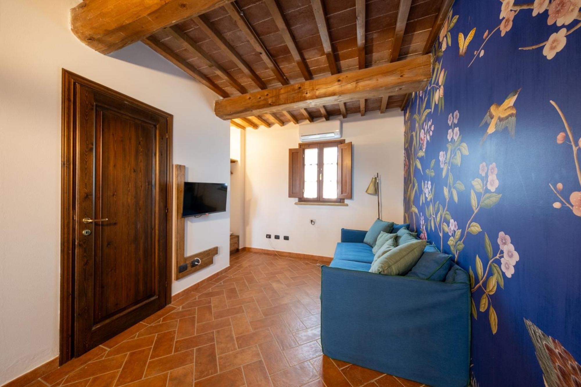 San Ruffino Apartments Лари Экстерьер фото