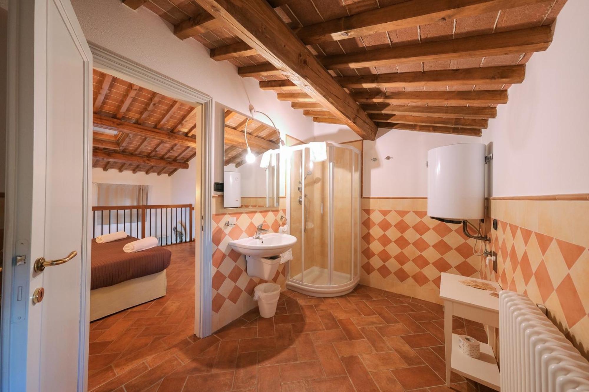 San Ruffino Apartments Лари Экстерьер фото