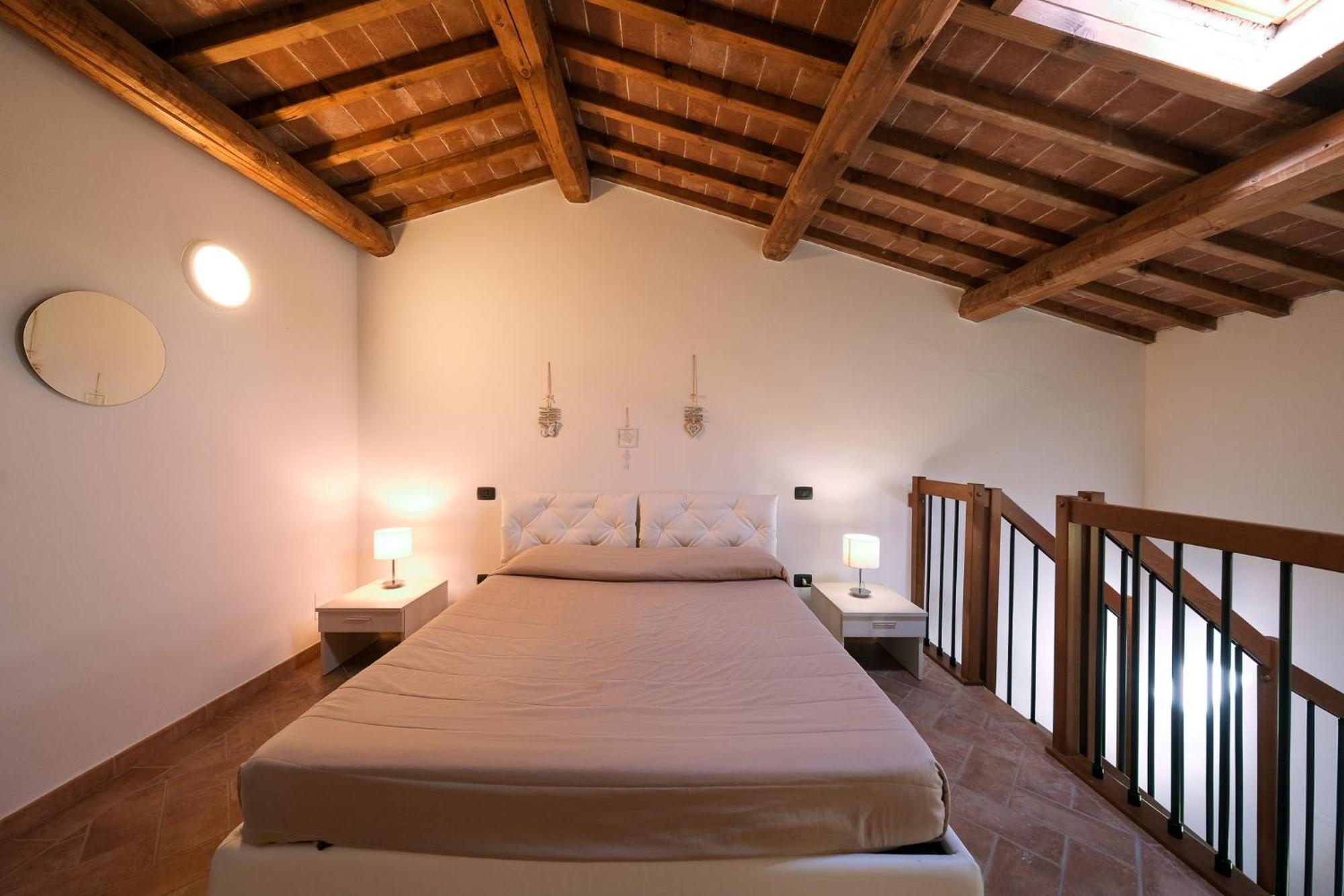 San Ruffino Apartments Лари Экстерьер фото