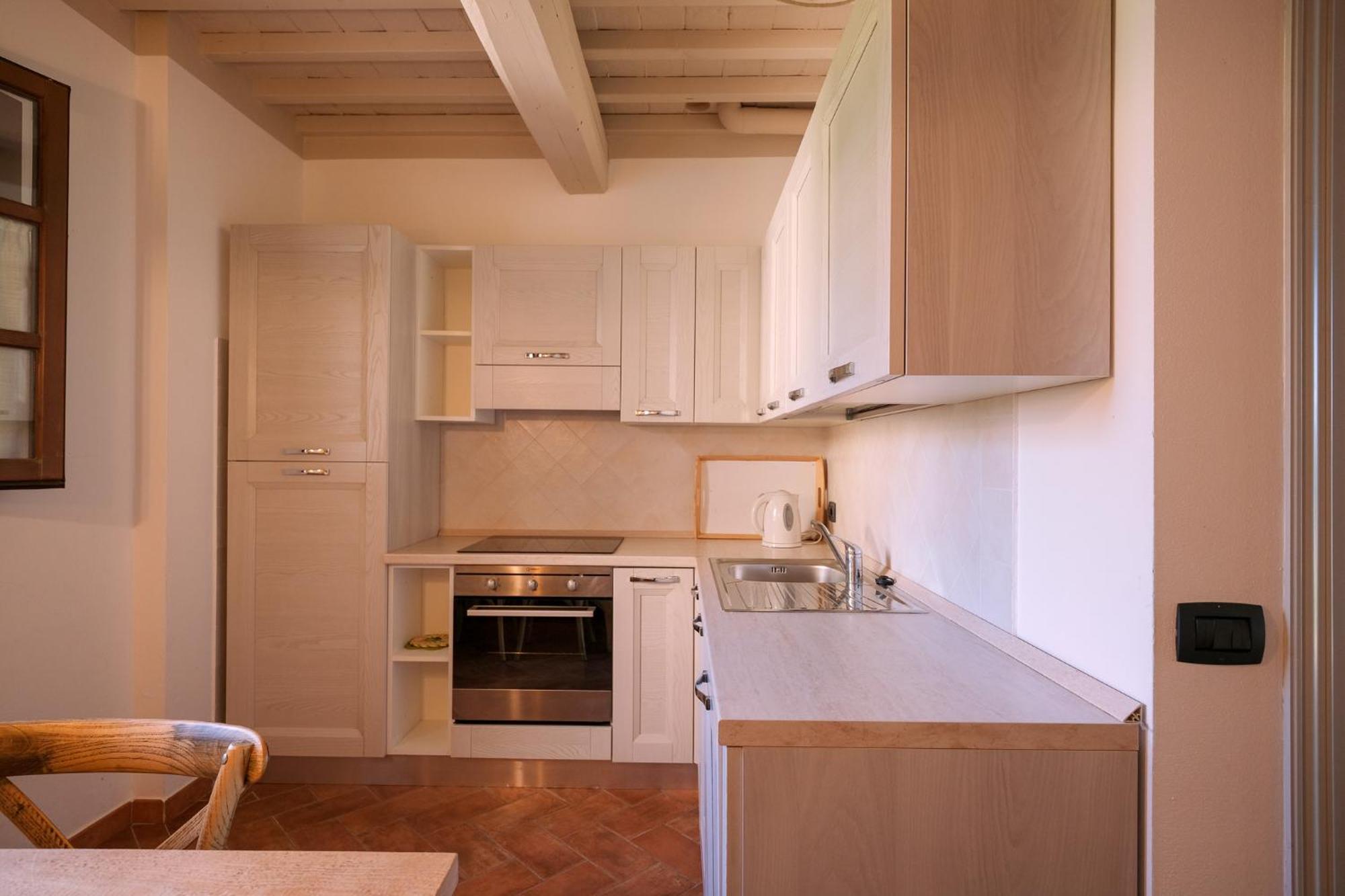 San Ruffino Apartments Лари Экстерьер фото